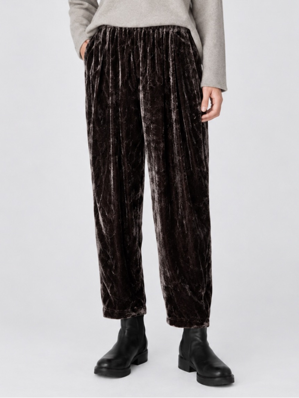 Eileen Fisher High Waist Tapered Ankle Velvet Silk Blend Pants in Moleskin
